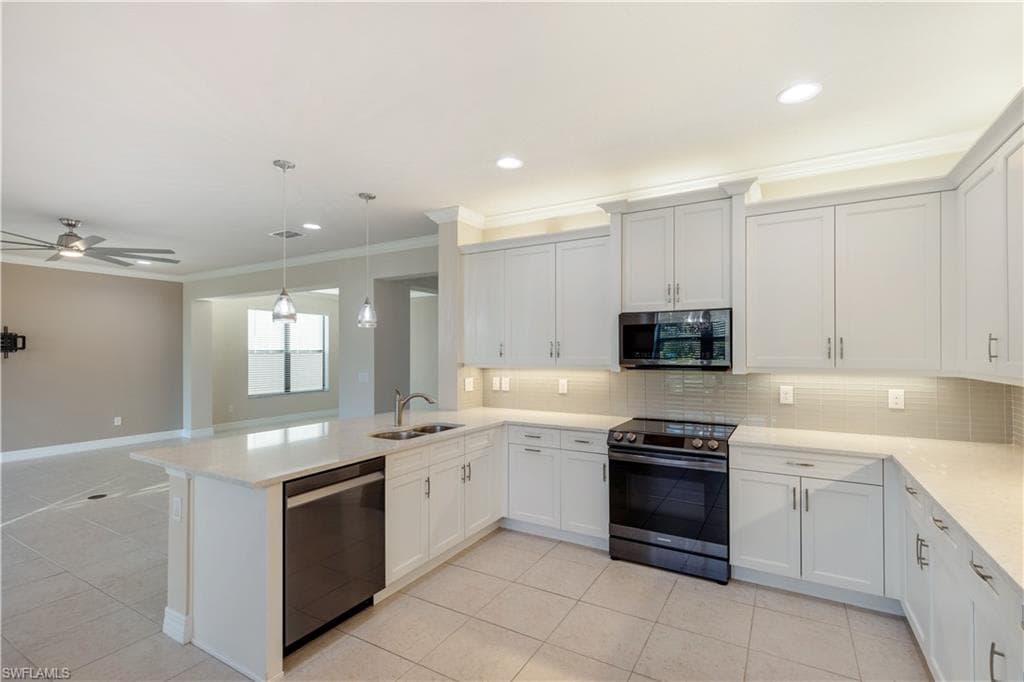 10026 Windy Pointe CT-18