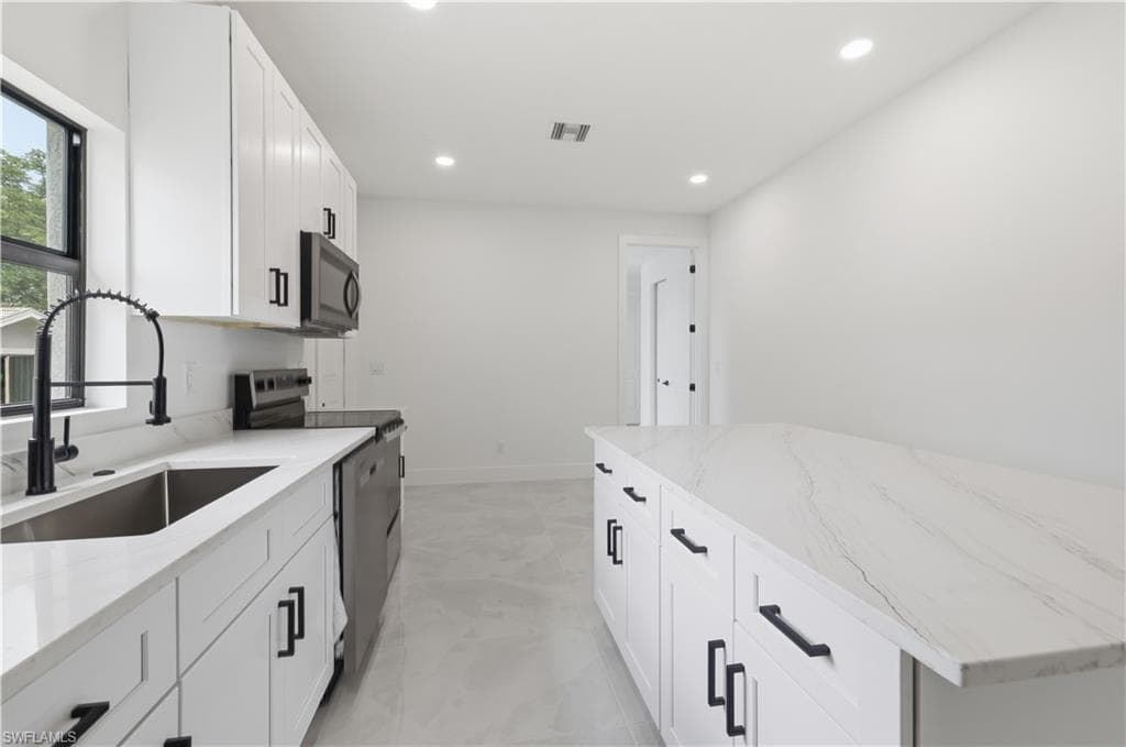 3811 Pearl ST-14