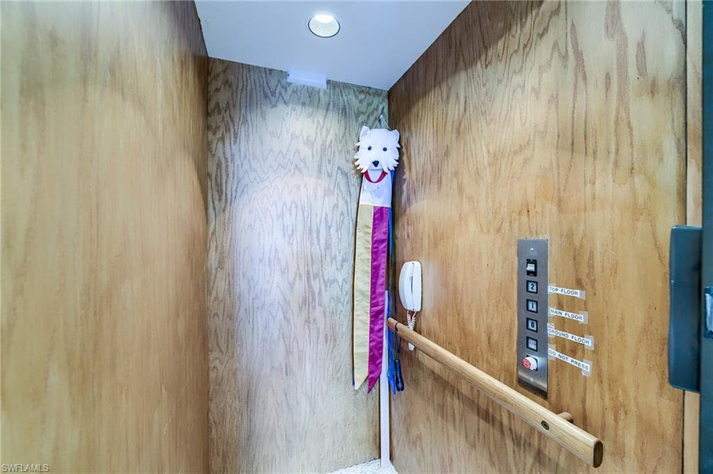 12205 Siesta DR-22