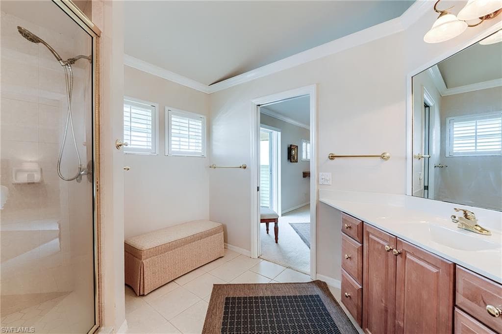 12205 Siesta DR-32