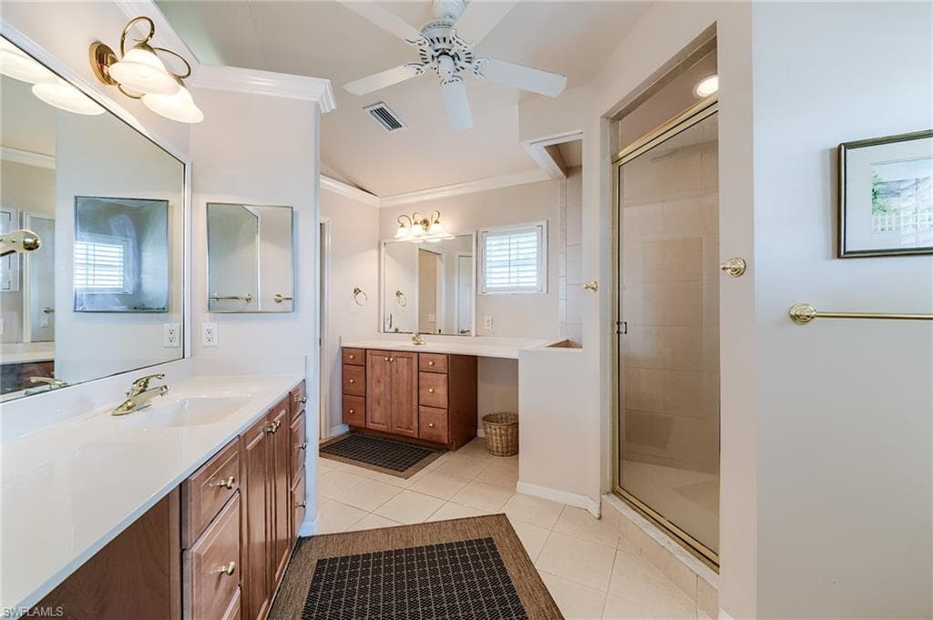 12205 Siesta DR-30