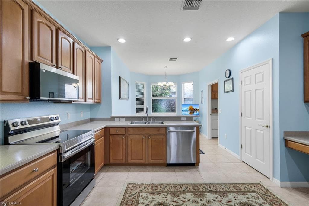 9830 Mar Largo CIR-10
