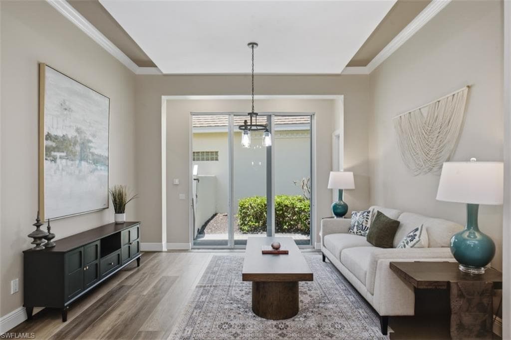 3625 Olde Cottage LN-5