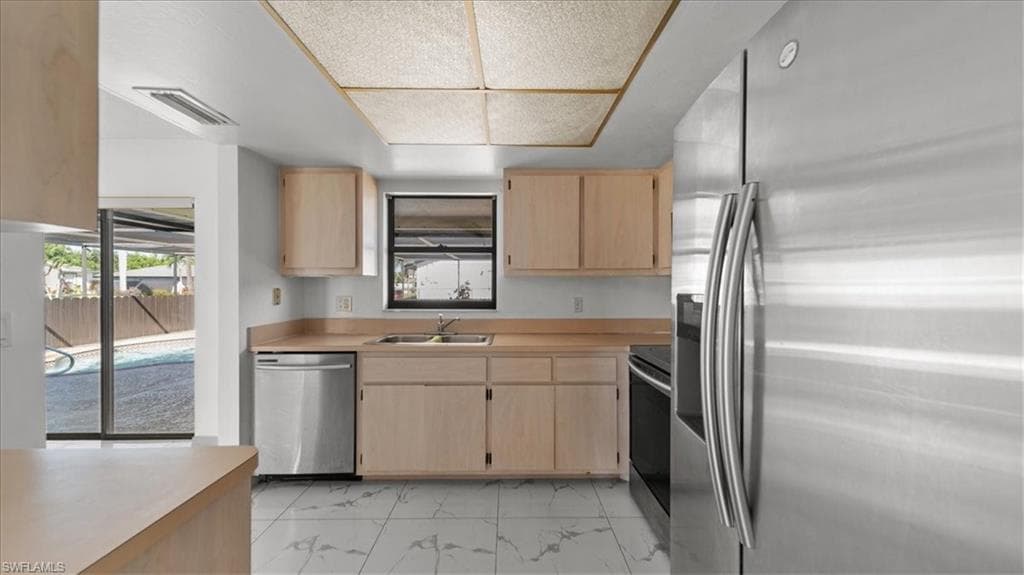 1717 SE 11th TER-5