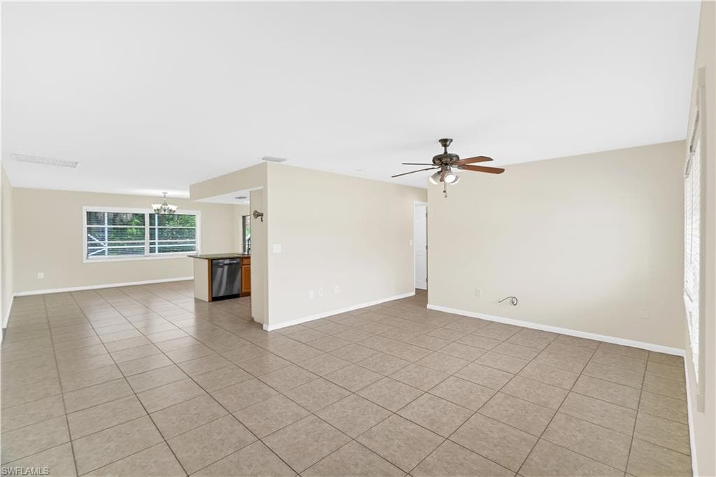 1121 SE 36th ST-16