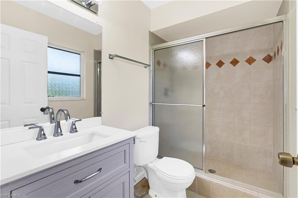 1121 SE 36th ST-25