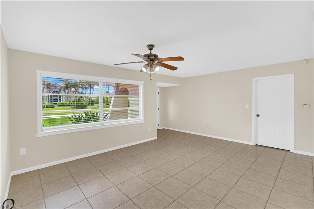 1121 SE 36th ST-14