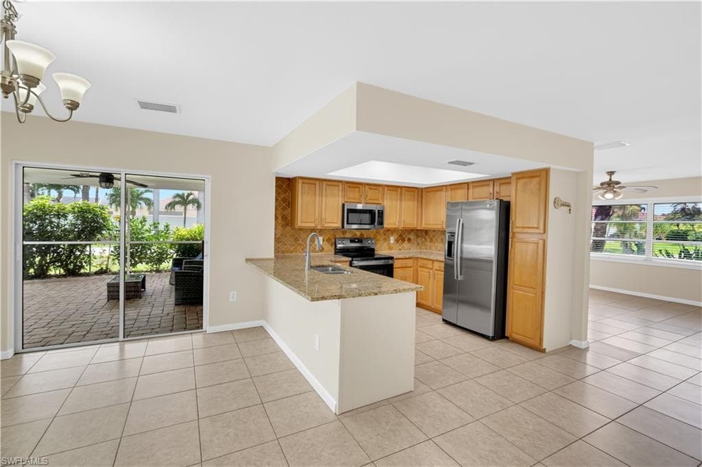 1121 SE 36th ST-20