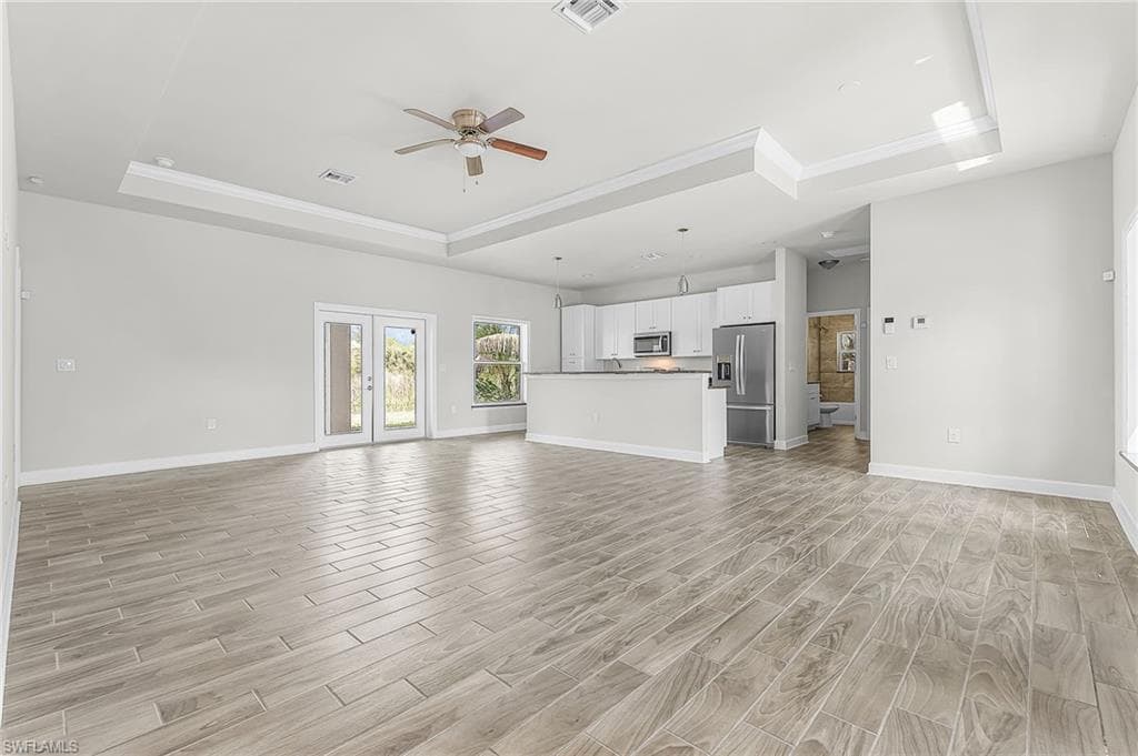1111 SW 5th TER-5