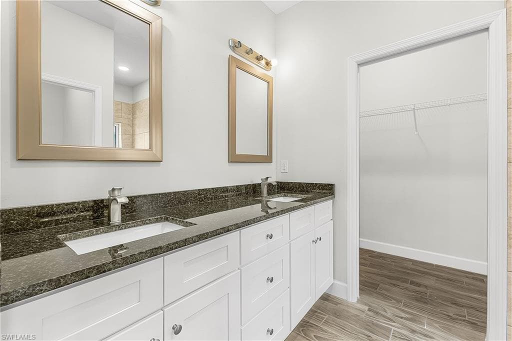1111 SW 5th TER-15