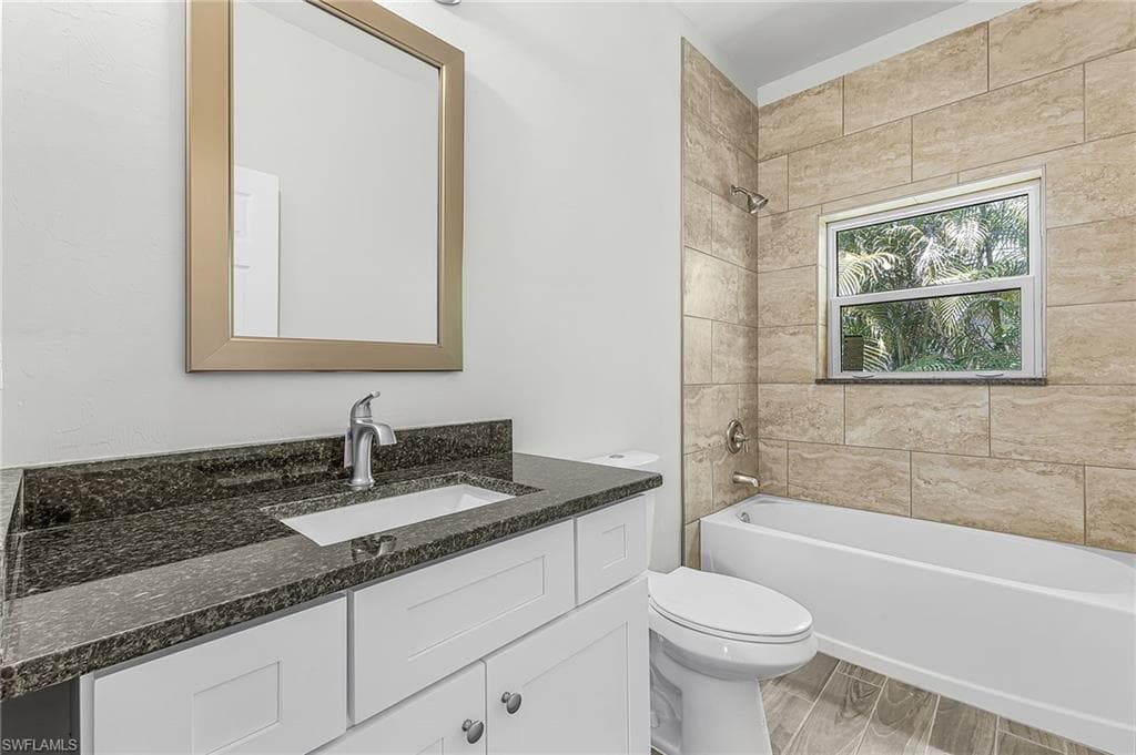1111 SW 5th TER-19