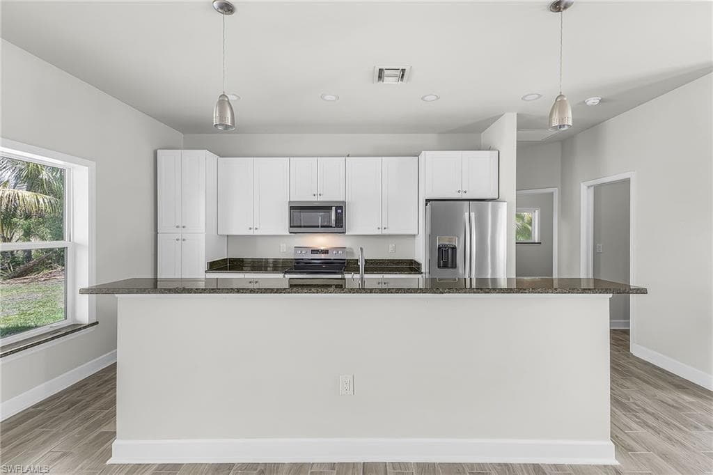 1111 SW 5th TER-9