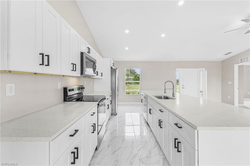 126 NE 9th ST-5