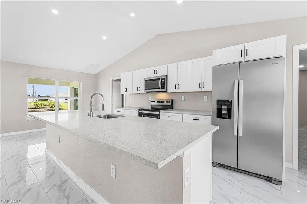 126 NE 9th ST-2
