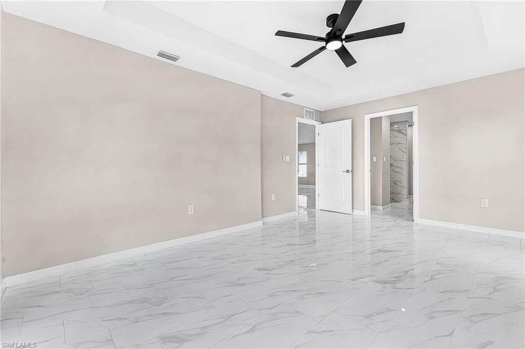 126 NE 9th ST-17