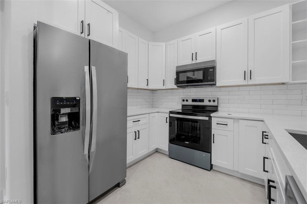2502 Martin AVE S-15