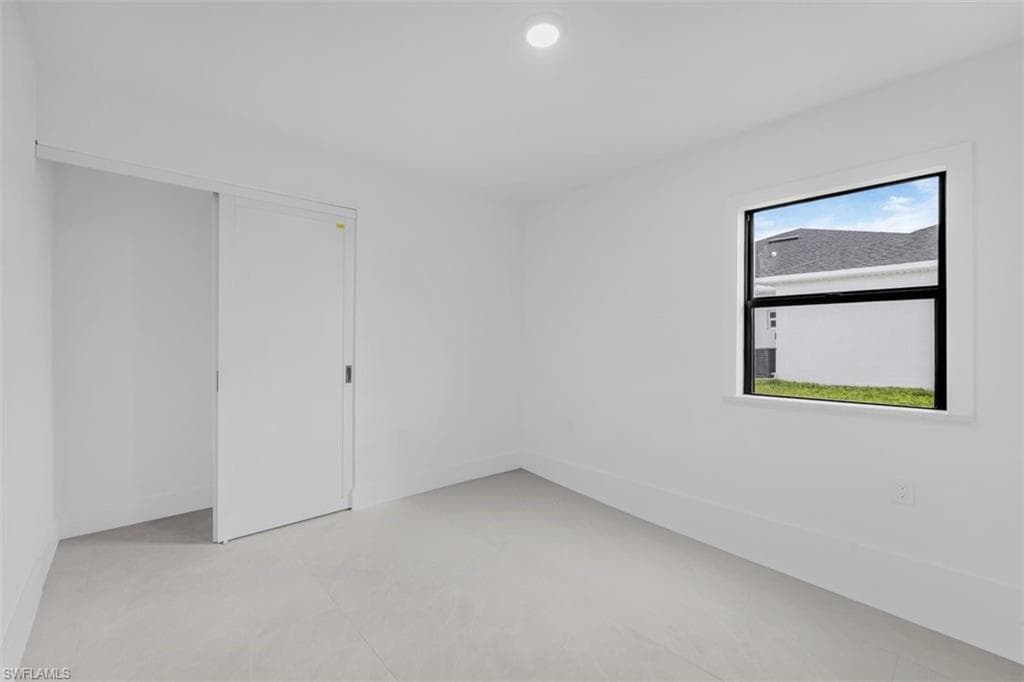 2502 Martin AVE S-9