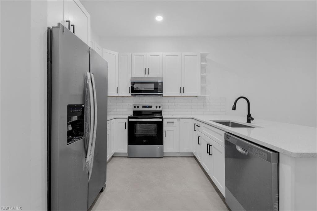 2502 Martin AVE S-14