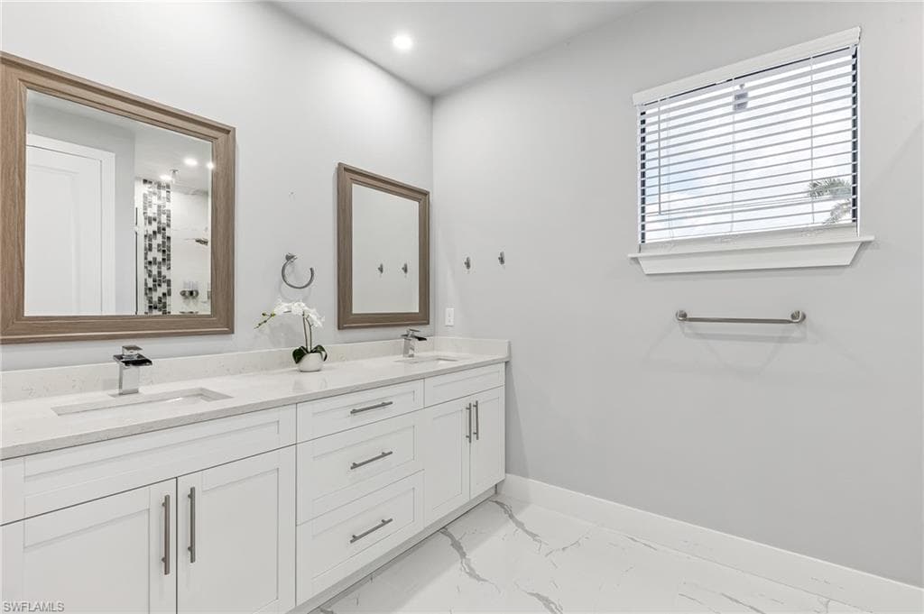 2628 SW 2nd PL-26