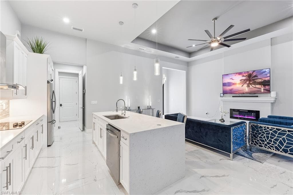 2628 SW 2nd PL-16
