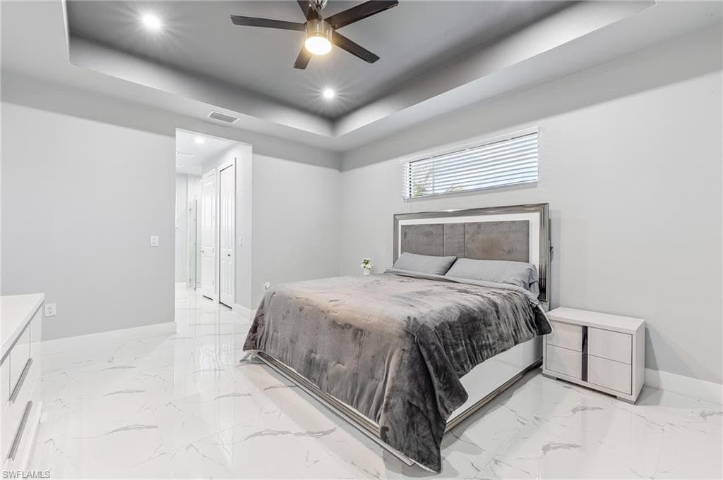 2628 SW 2nd PL-20