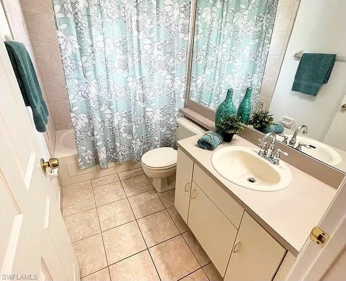 807 Bluegrass LN-7