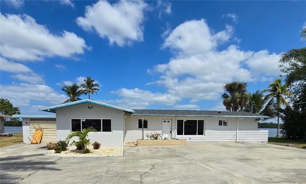4919 E Riverside DR-0