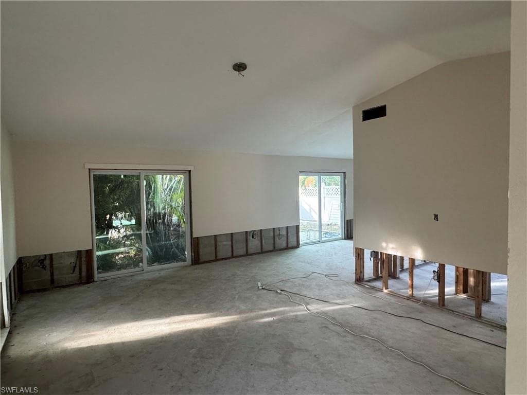 1683 Atlanta Plaza DR-5