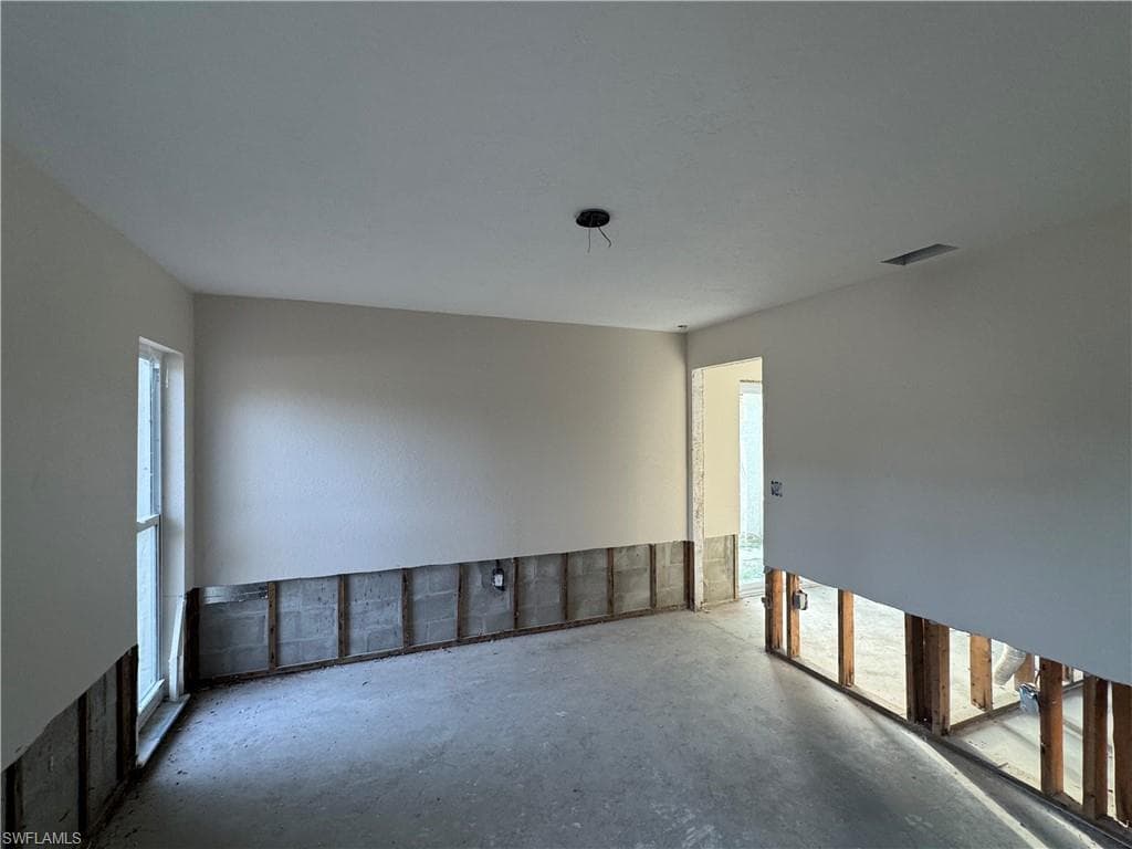 1683 Atlanta Plaza DR-12