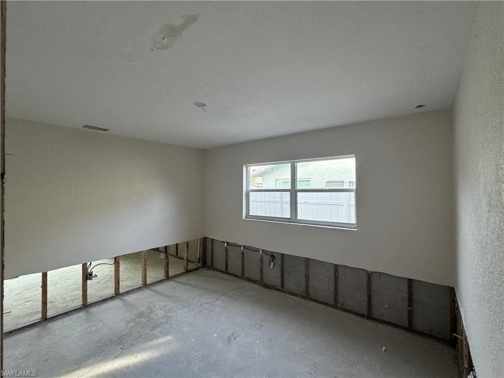 1683 Atlanta Plaza DR-17