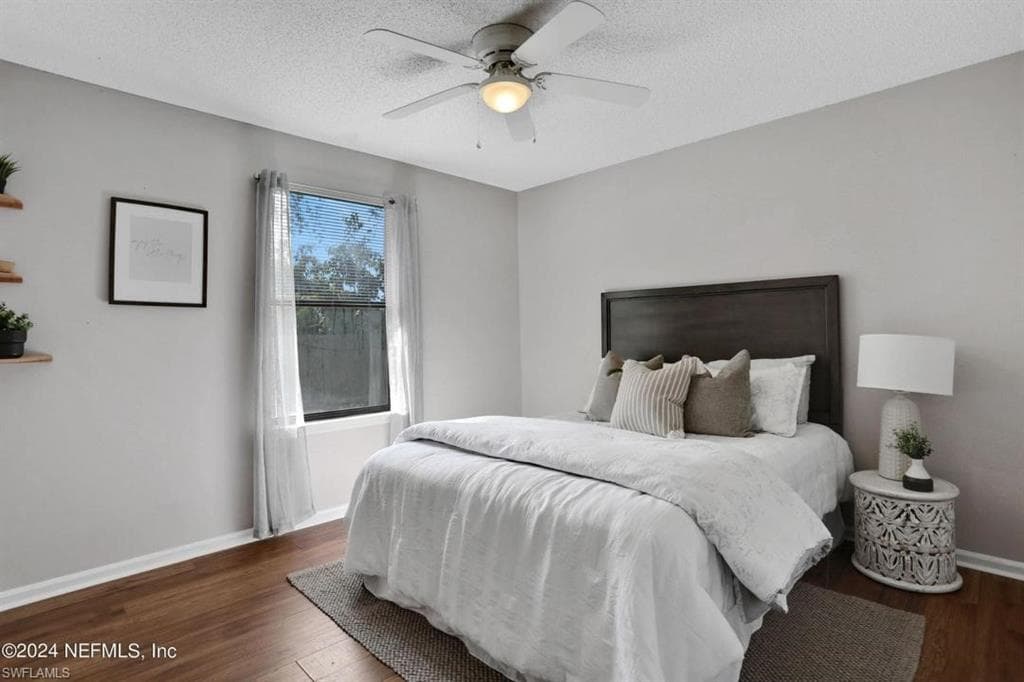 2743 Moorsfield LN-5
