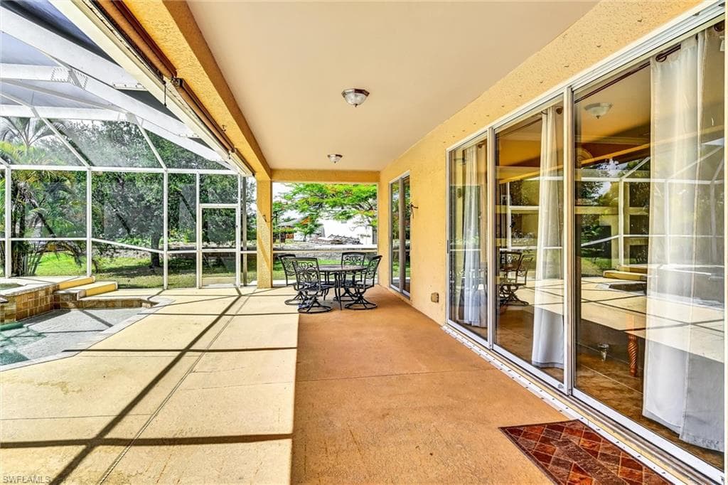 311 SW 32nd PL-12