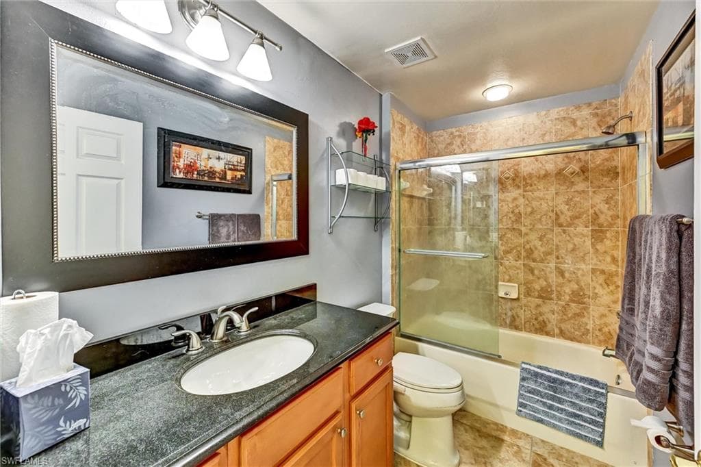 311 SW 32nd PL-16
