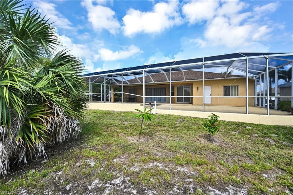 311 SW 32nd PL-6