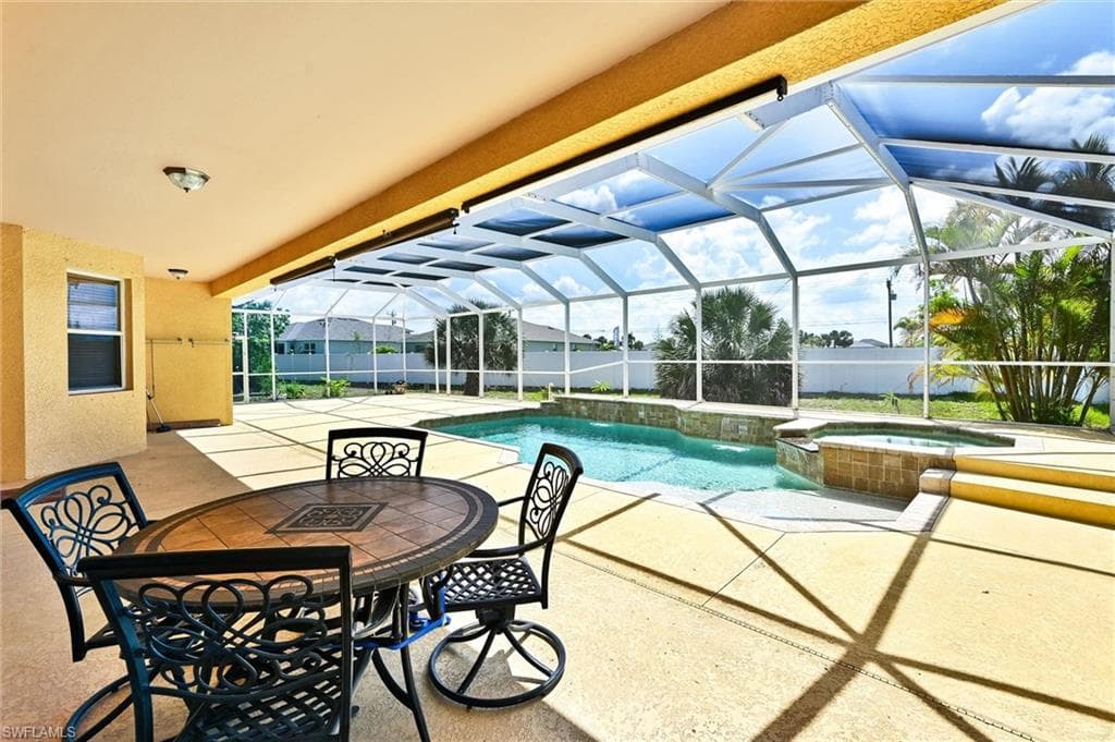 311 SW 32nd PL-8