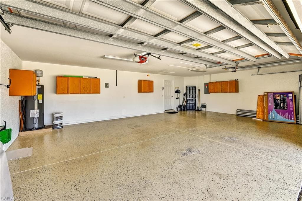 311 SW 32nd PL-14