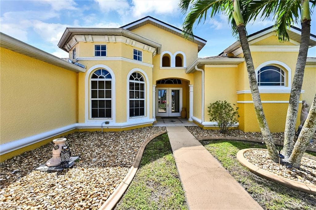 311 SW 32nd PL-3