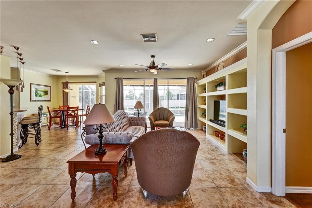 311 SW 32nd PL-24