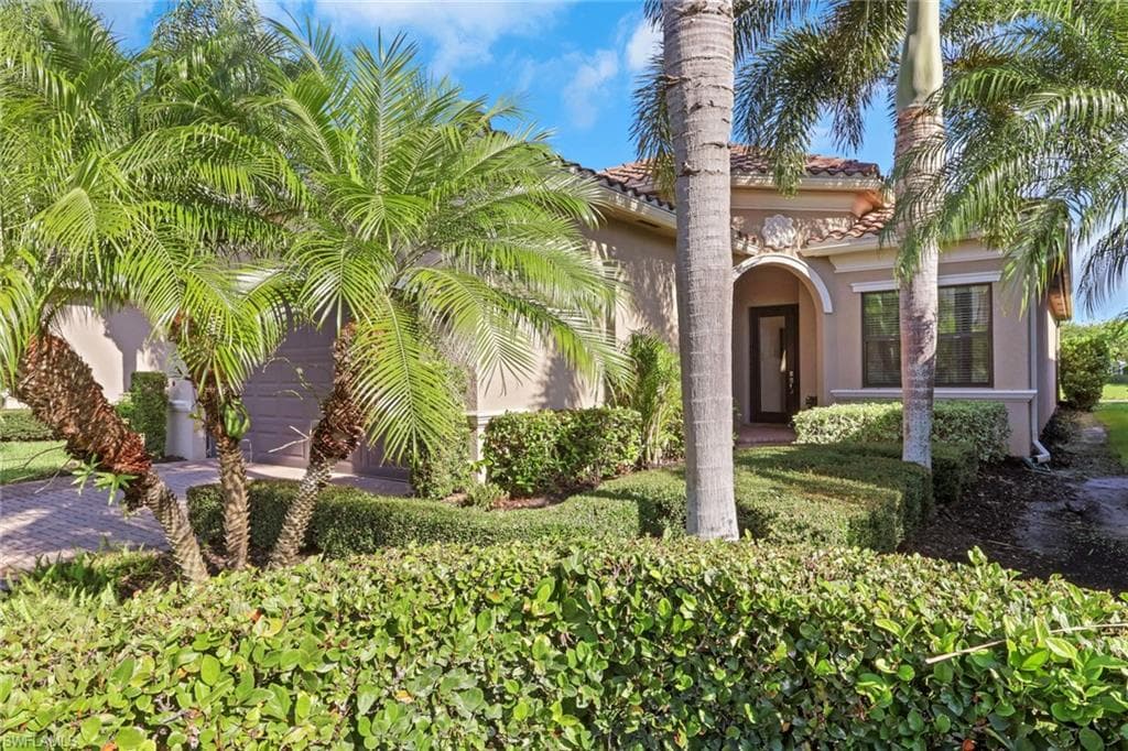 4113 Amelia WAY-1