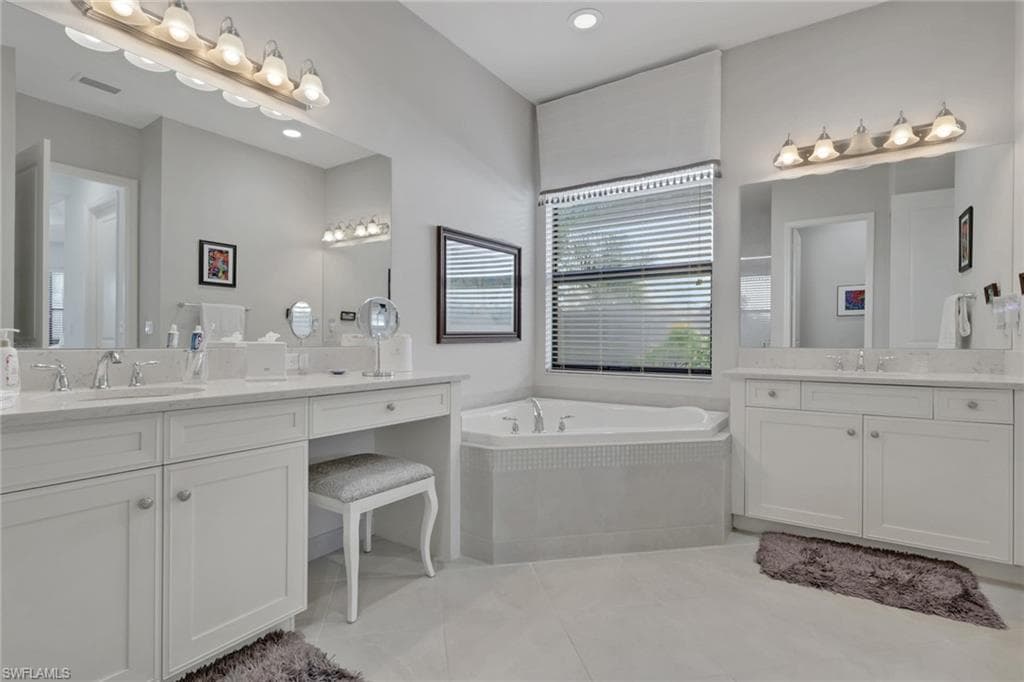 4113 Amelia WAY-21