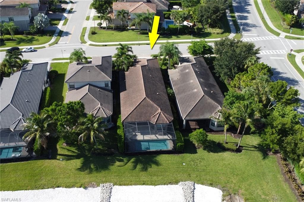 4113 Amelia WAY-35