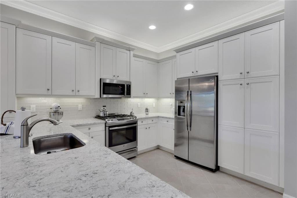 4113 Amelia WAY-8