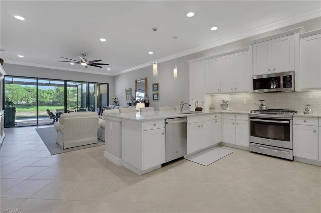 4113 Amelia WAY-10