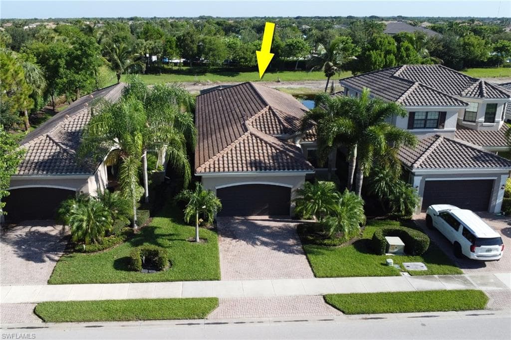 4113 Amelia WAY-34
