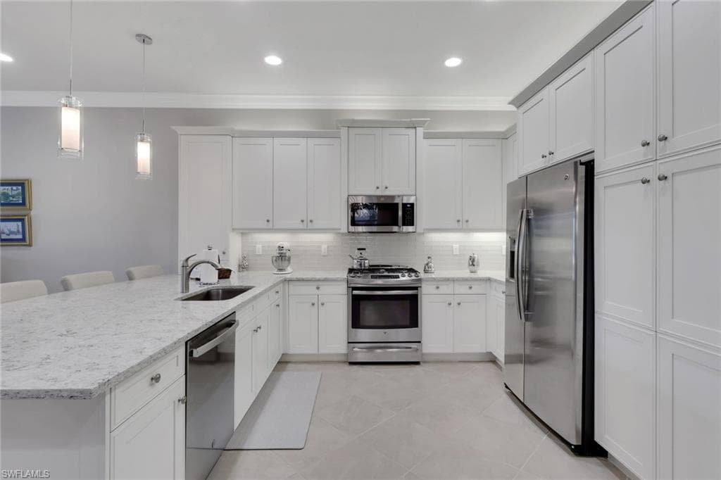 4113 Amelia WAY-7