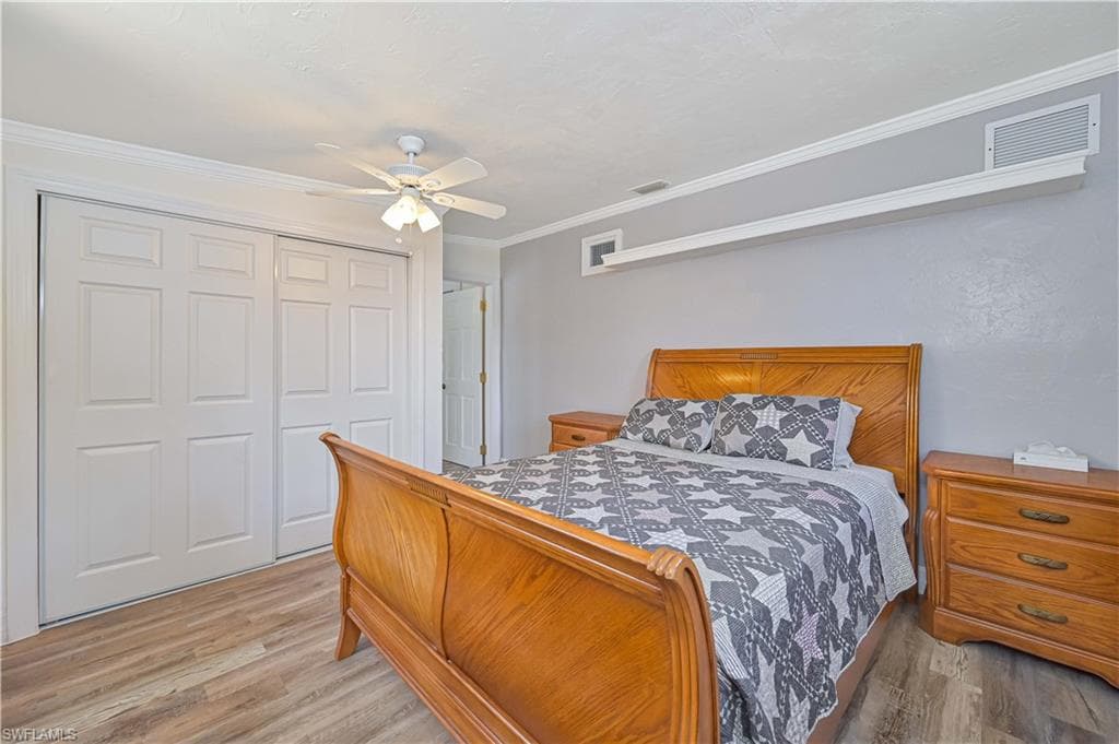 427 Stockton ST-36