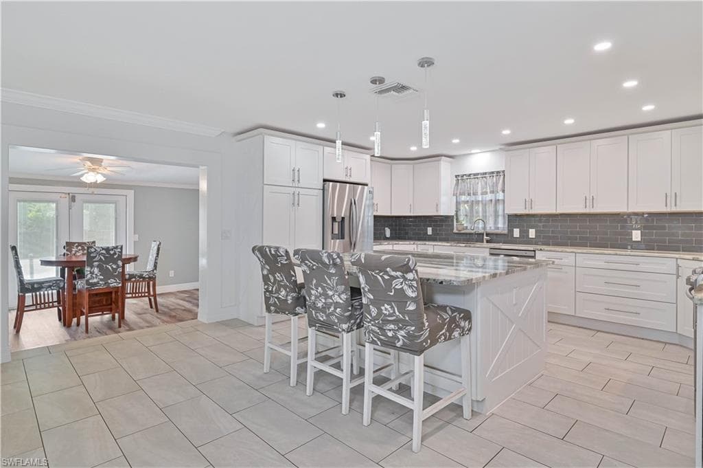 427 Stockton ST-28
