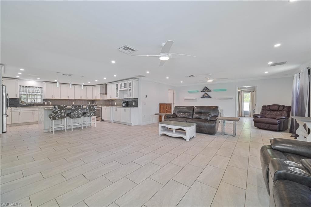 427 Stockton ST-24