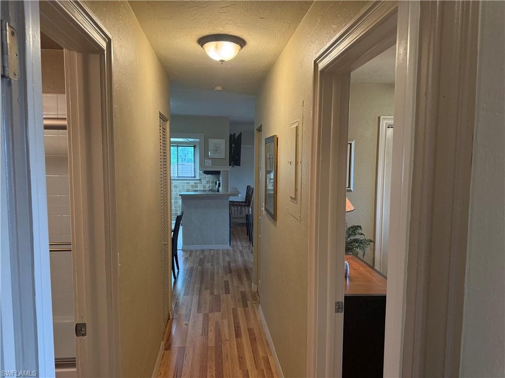 3338 Ottawa CIR 4-19