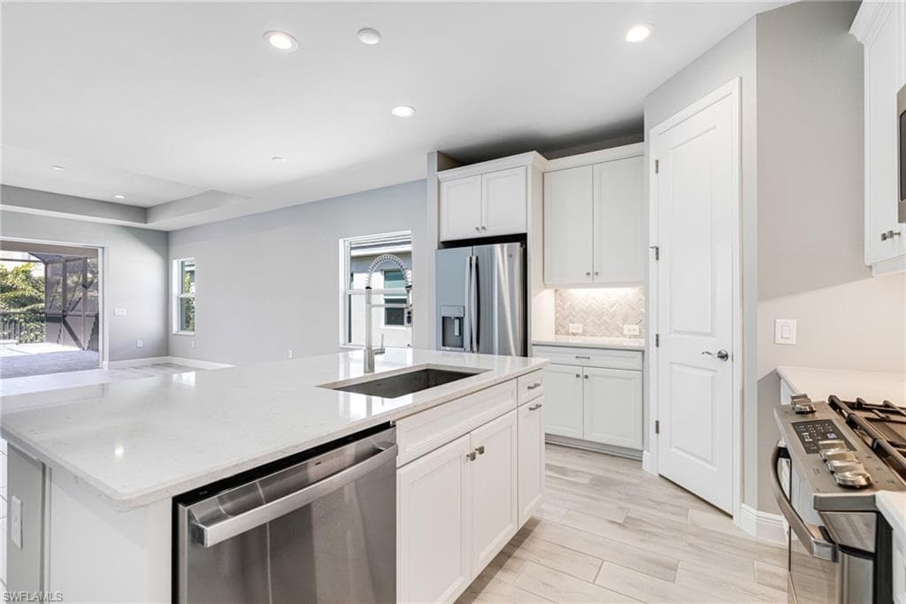 17812 Summerland Key CT-4